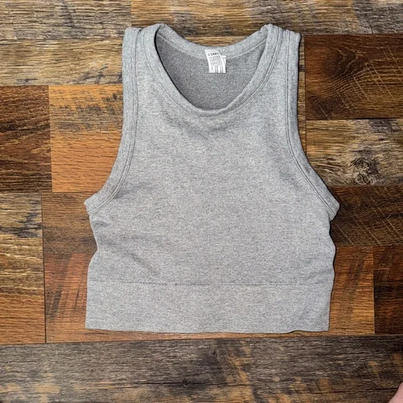 90 Degree By Reflex Heather Gray Crop Top - Picture 1 of 6